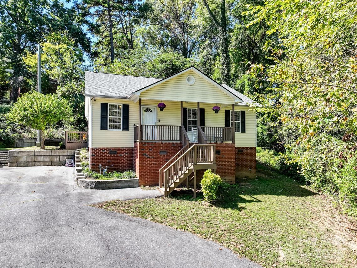 99 Shamrock St., Concord, NC 28025
