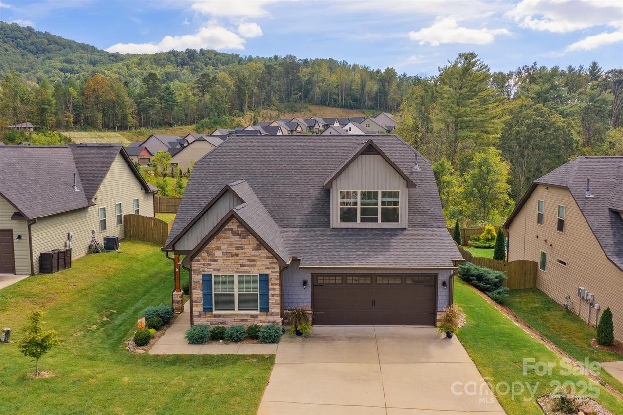 190 Water Leaf Dr., Weaverville, NC 28787