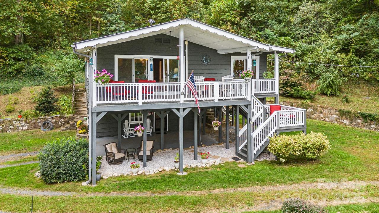199 Alpine Dr., Little Switzerland, NC 28749
