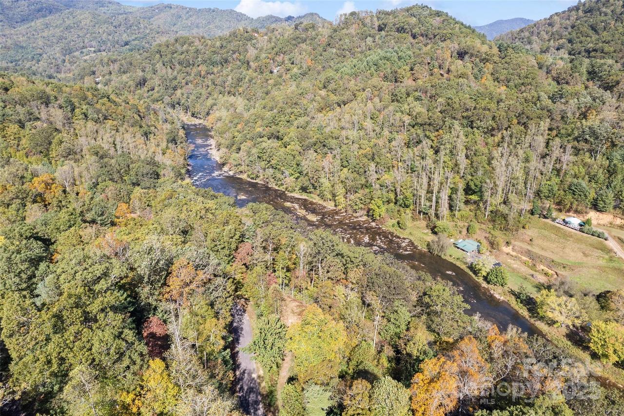 16 Harleys Cove, Waynesville, NC 28785