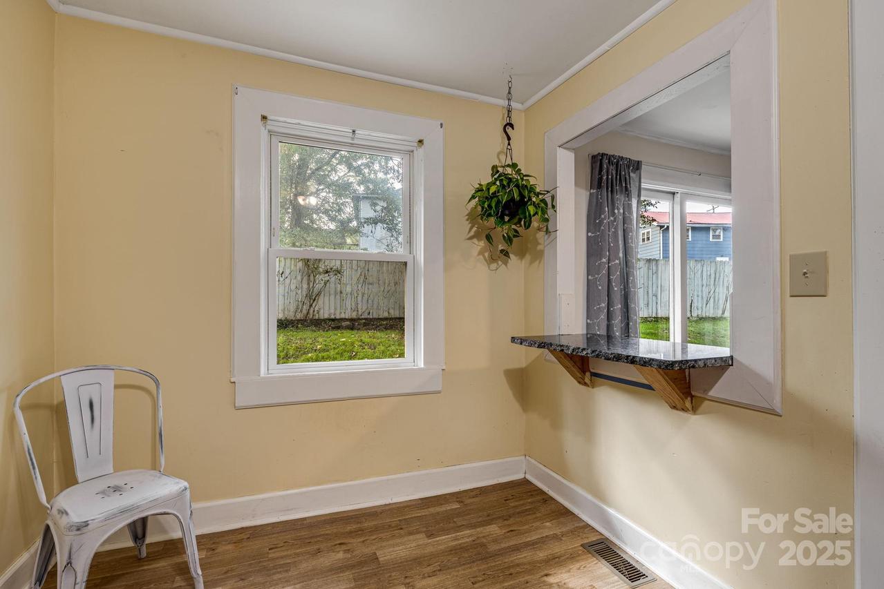 222 Glendale Ave., Asheville, NC 28803