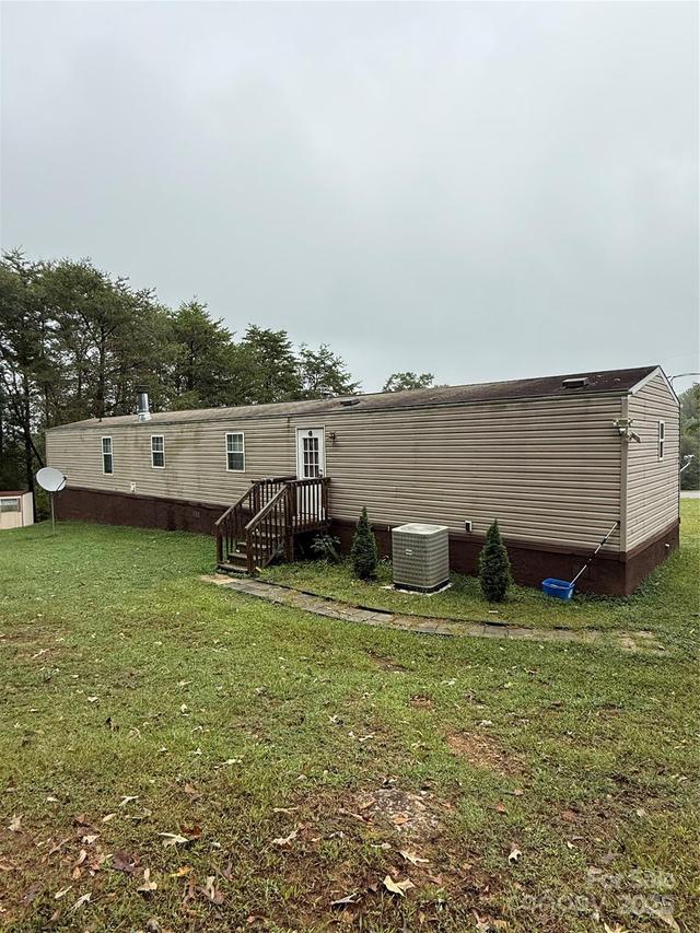 223 Green Acres Rd., Mooresboro, NC 28114