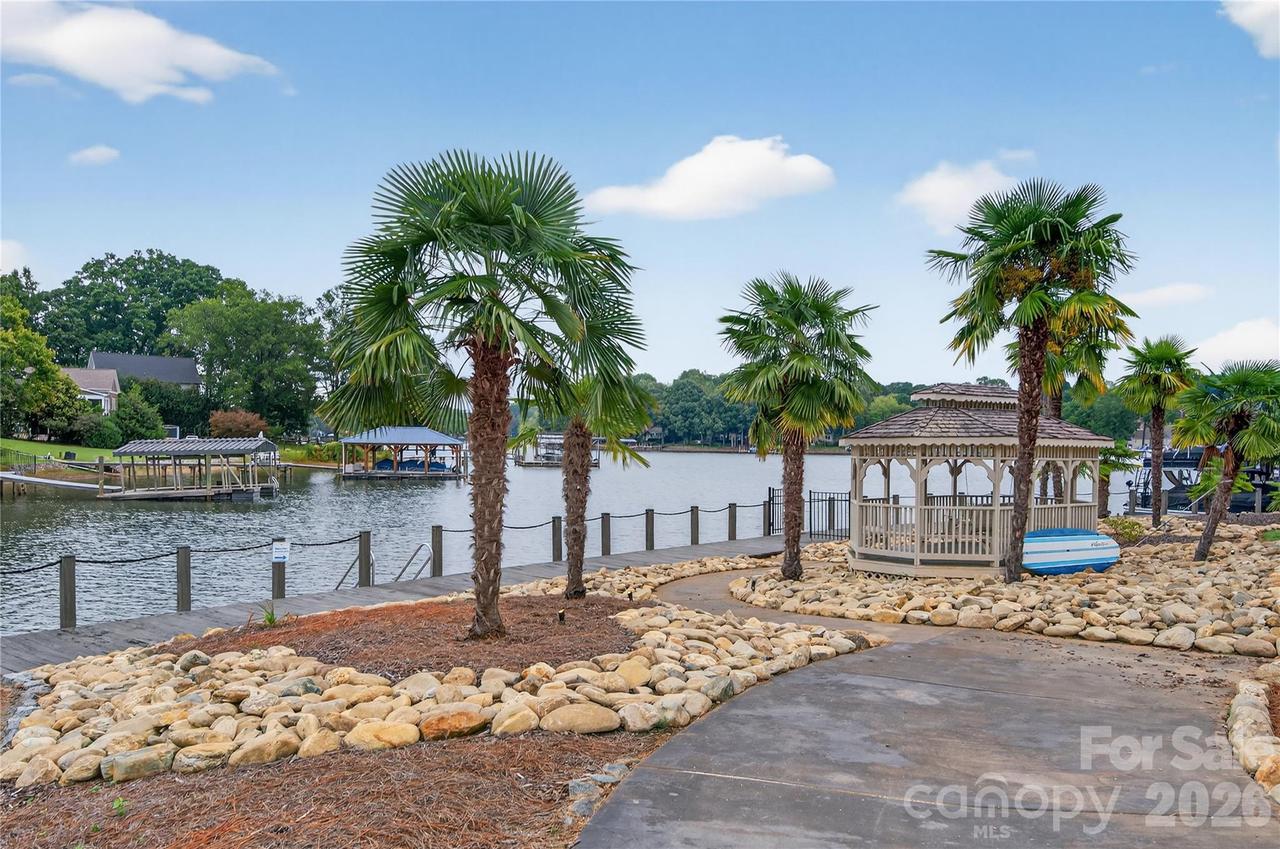 20314 Colony Point Ln., Cornelius, NC 28031