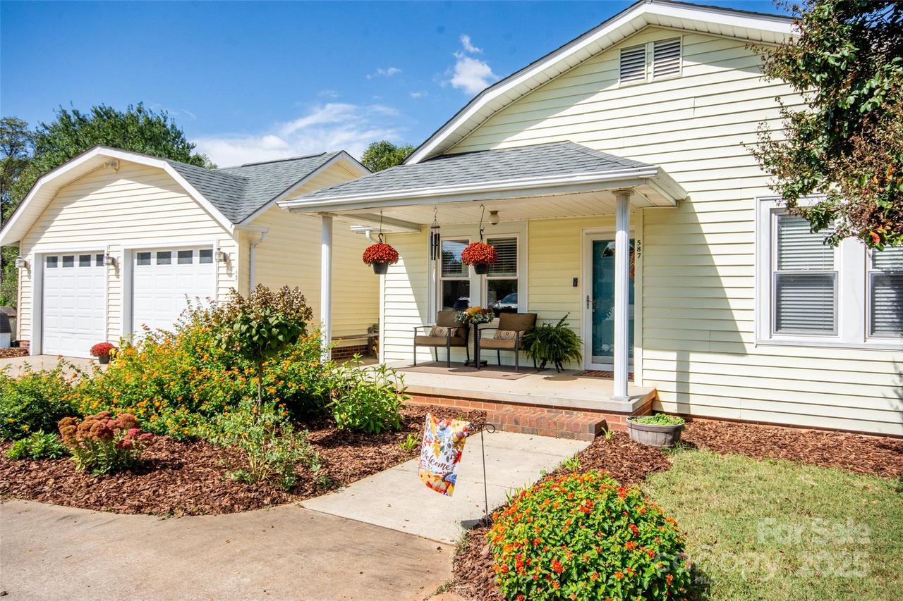 587 Jane Sowers Rd., Statesville, NC 28625