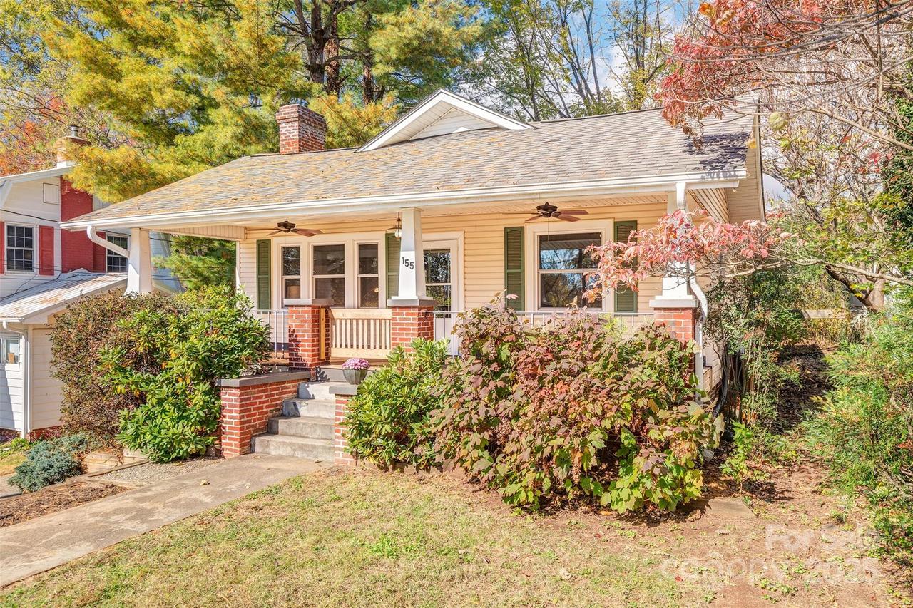 155 Sulphur Springs Rd., Asheville, NC 28806
