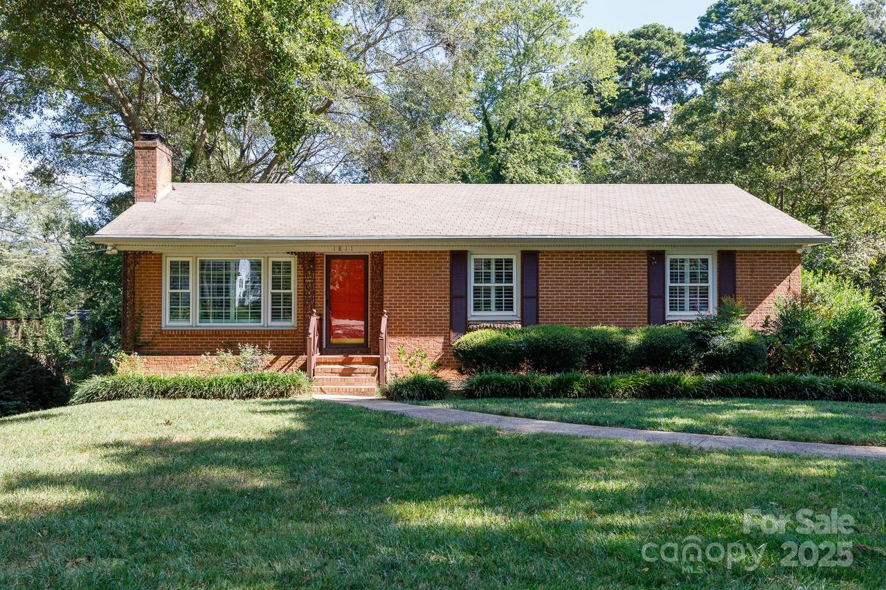 1811 Tamworth Dr., Charlotte, NC 28210