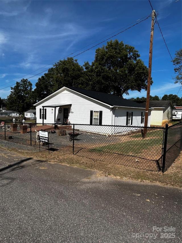 30 W Anson St., Peachland, NC 28133