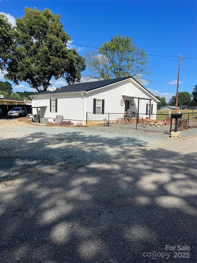 30 W Anson St., Peachland, NC 28133