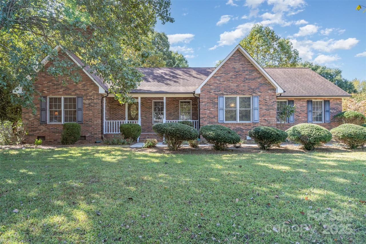 110 Robin Rd., Lincolnton, NC 28092