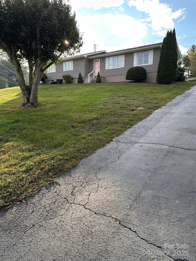 450 Case Cove Rd. #85, Candler, NC 28715
