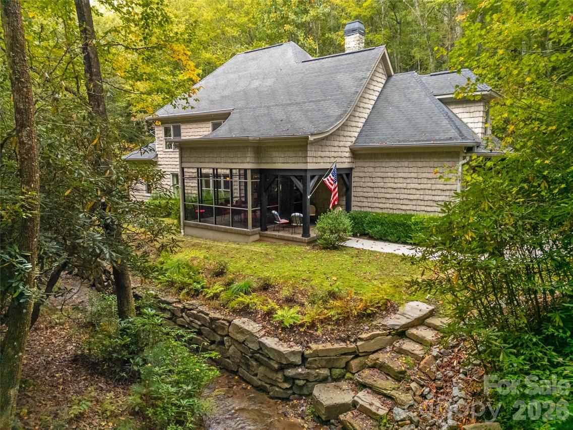 923 Ugugu Dr., Brevard, NC 28712