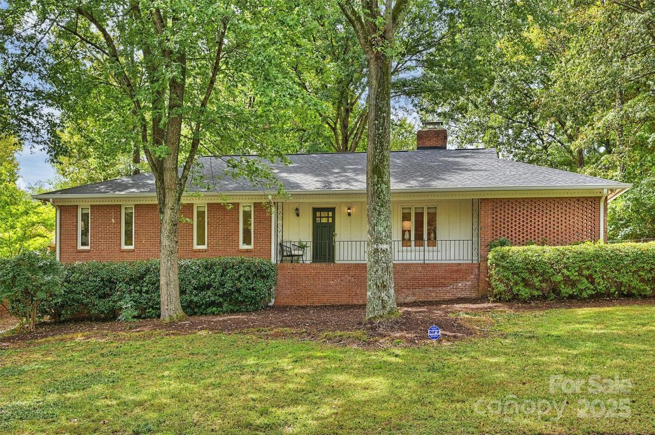 6400 Palace Dr., Charlotte, NC 28211