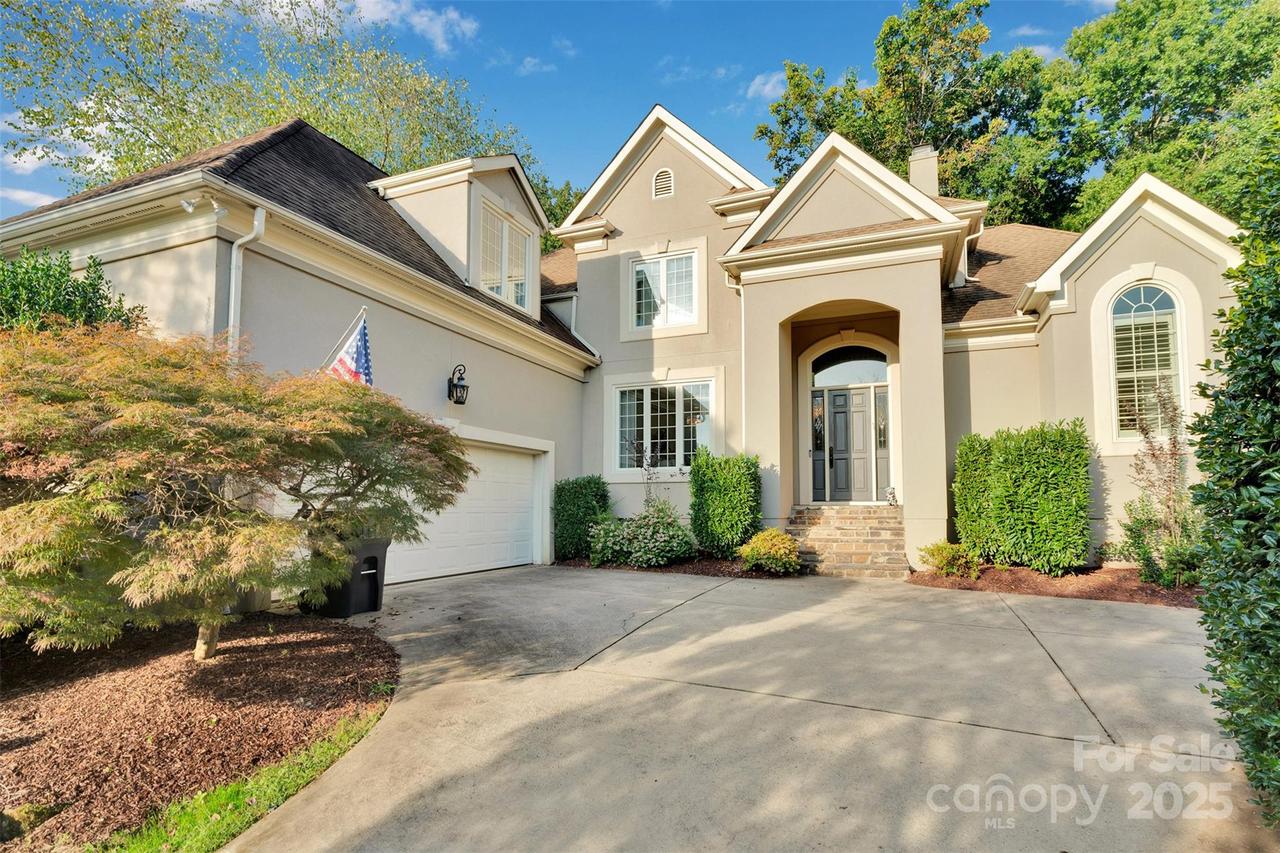 10704 Alexander Mill Dr., Charlotte, NC 28277