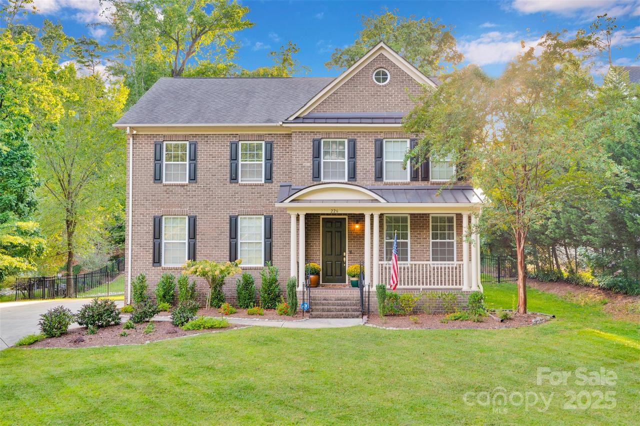 226 Bubbling Well Rd., Matthews, NC 28105