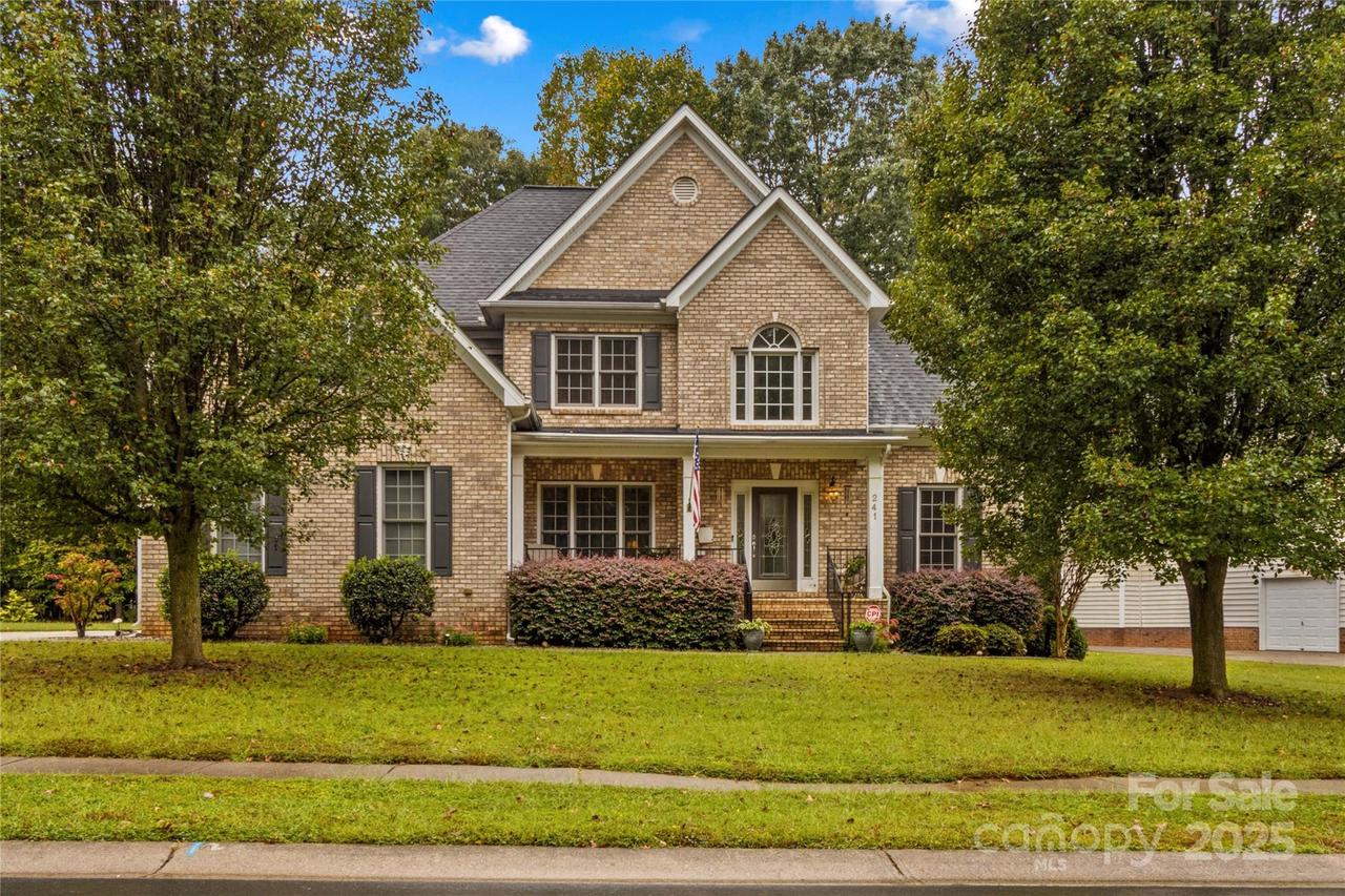 241 Forest Walk Way #353, Mooresville, NC 28115