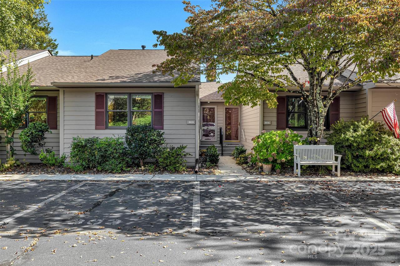77 Chestnut St. #303, Tryon, NC 28782