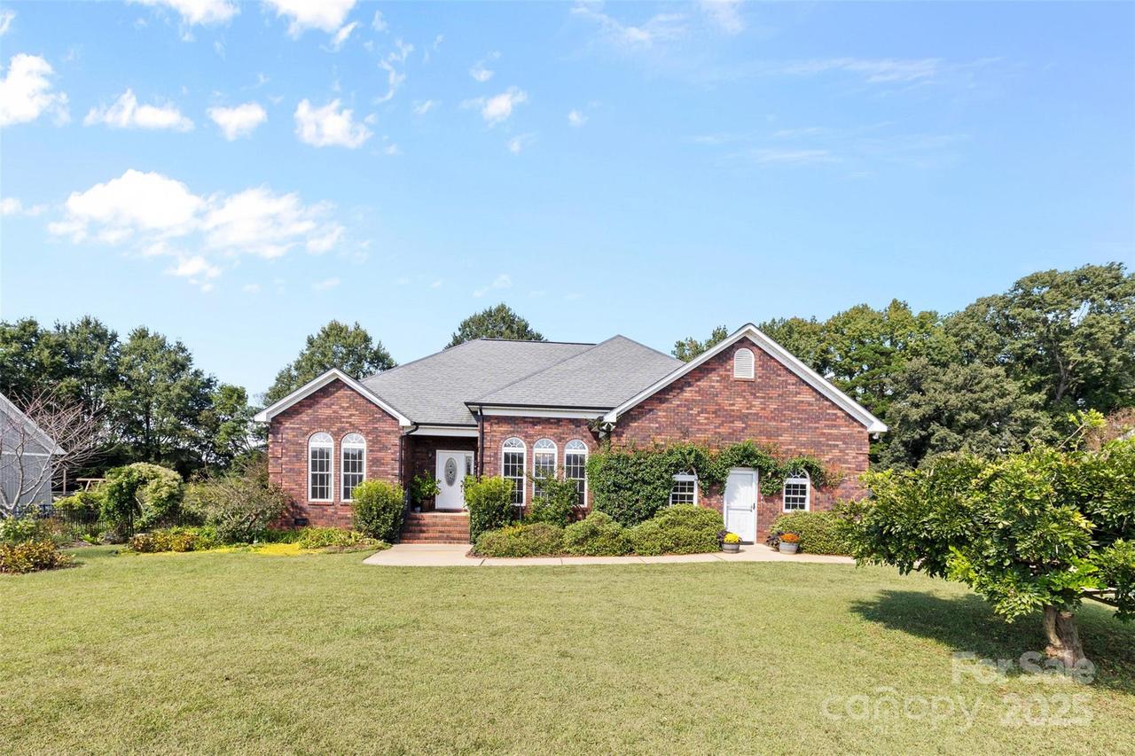17427 Purser Dr., Locust, NC 28097