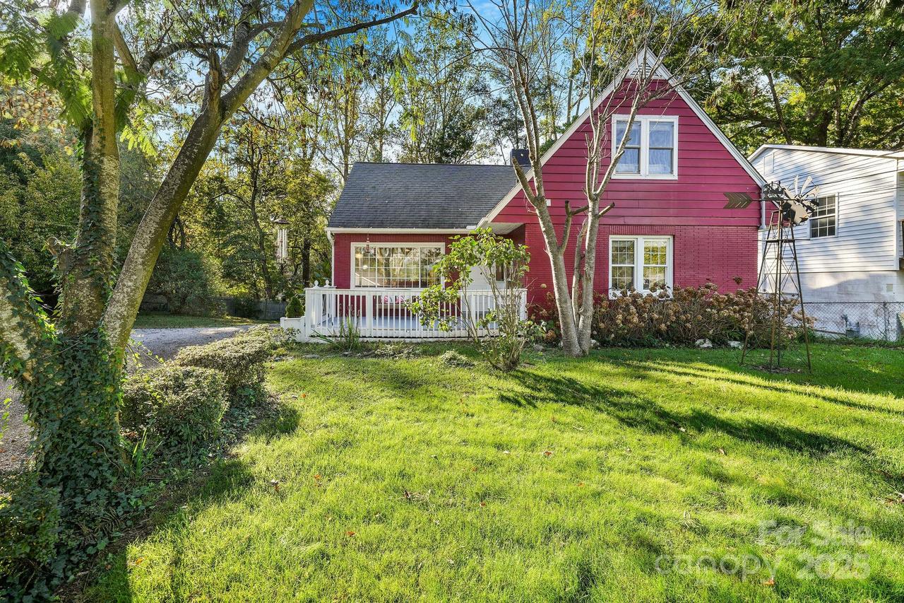 23 Laurel Loop, Asheville, NC 28806