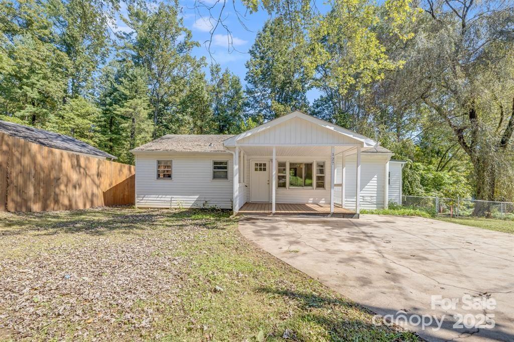 127 + 125 Shadowlawn Dr., Asheville, NC 28806