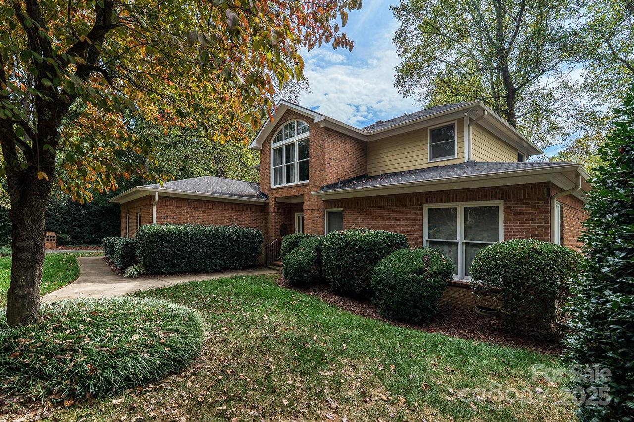200 Bentley Oaks Ln., Charlotte, NC 28270