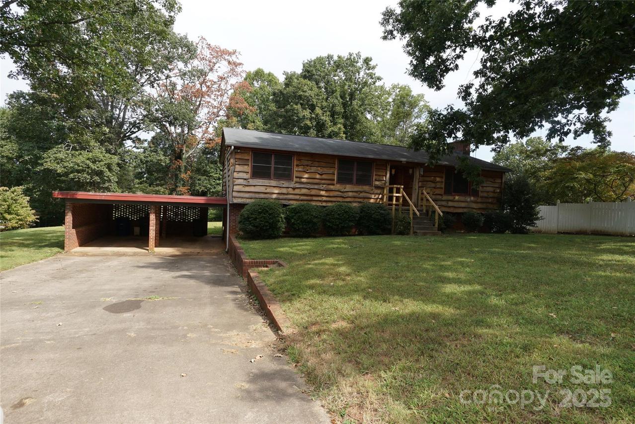 1605 3rd St. #42-45, Conover, NC 28613
