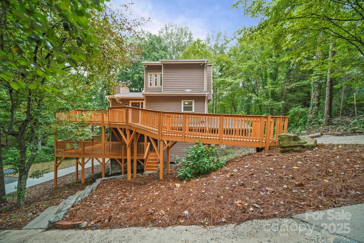 8012 Briardale Dr., Charlotte, NC 28212