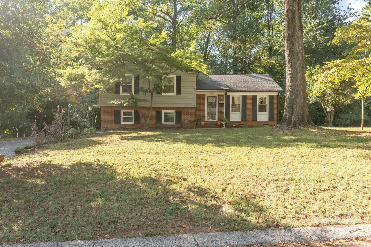 6100 Colchester Pl., Charlotte, NC 28210