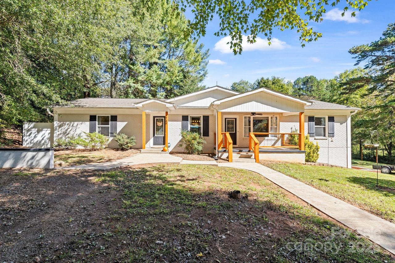 749 Boston Rd., Taylorsville, NC 28681