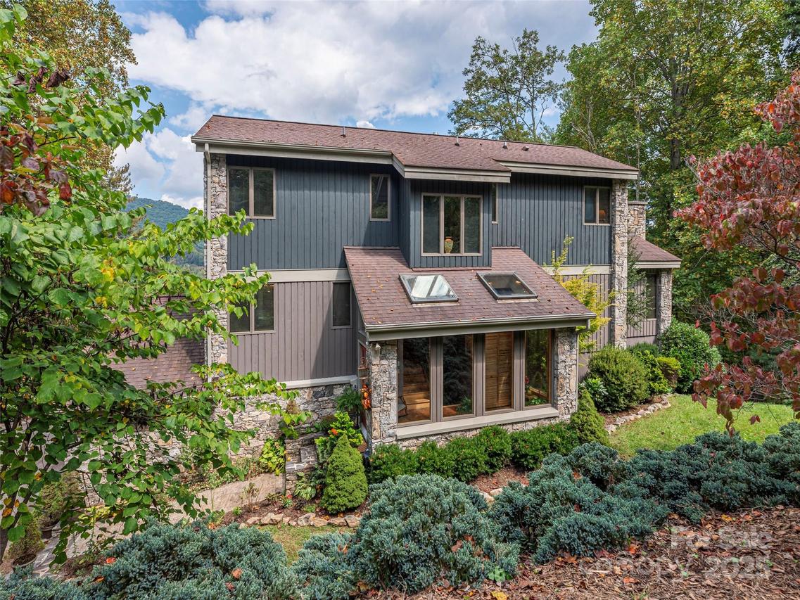 89 Patton Park Dr., Waynesville, NC 28785