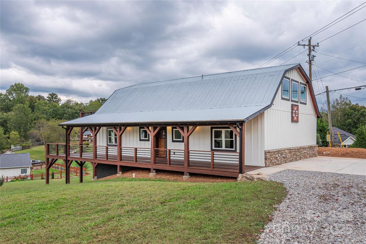 234 Erwin Hills Rd., Asheville, NC 28806