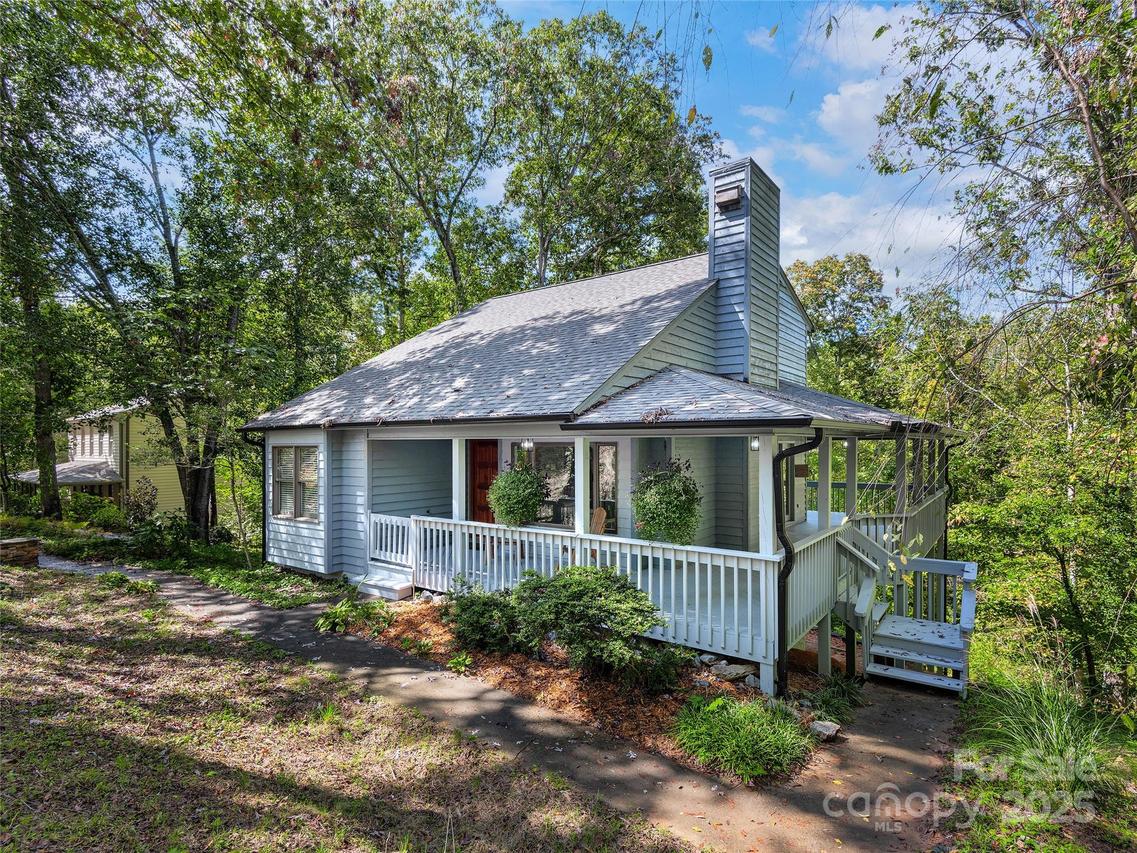 66 High Country Rd., Weaverville, NC 28787