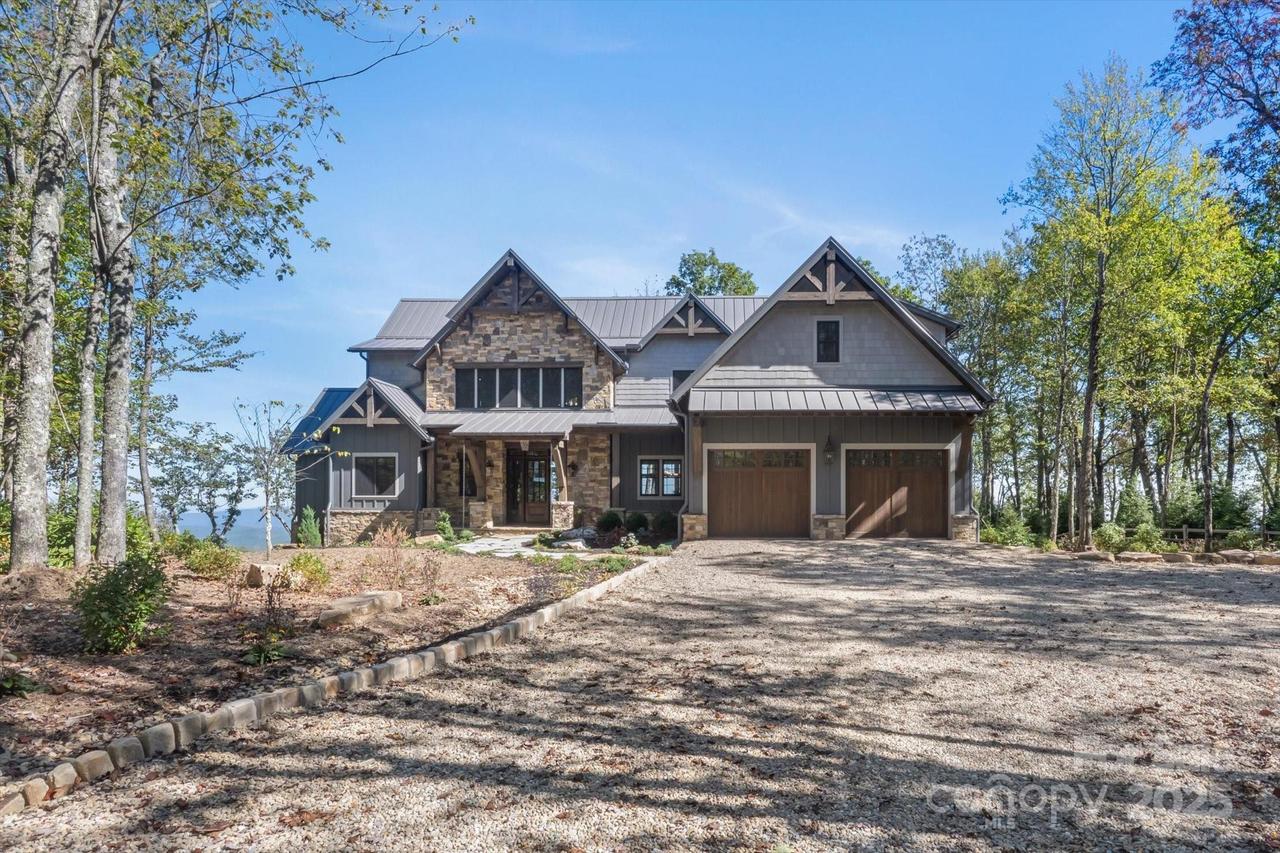 1544 Panthertown Rd., Lake Toxaway, NC 28747