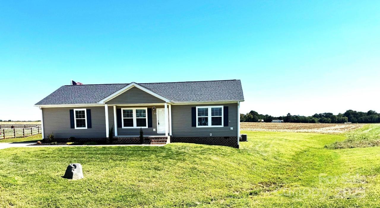 197 Burleson Point, Woodleaf, NC 27054