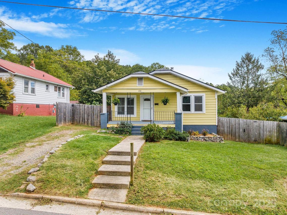 100 Bradley St., Asheville, NC 28806
