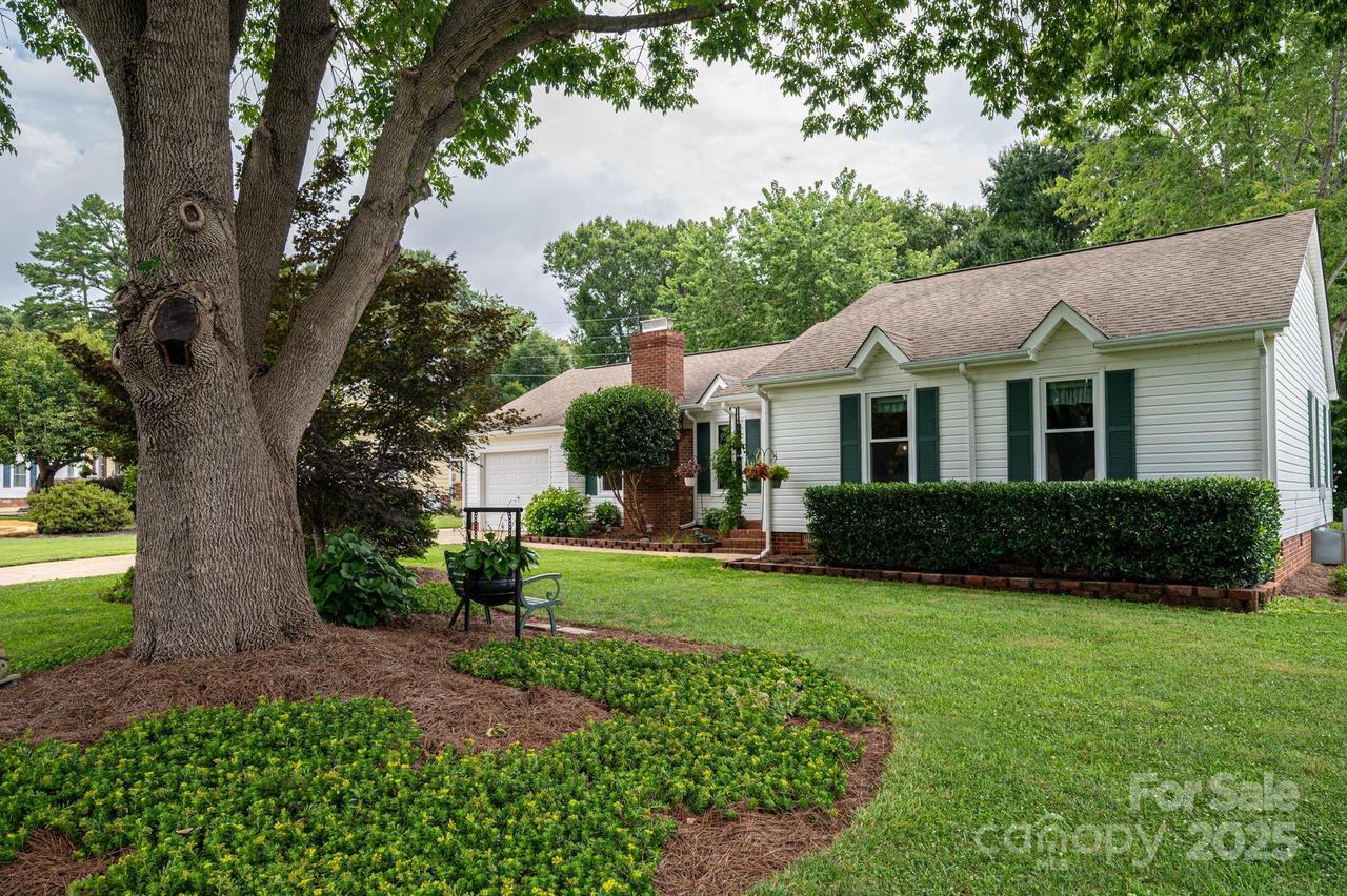 2618 Cherokee Ct., Gastonia, NC 28056