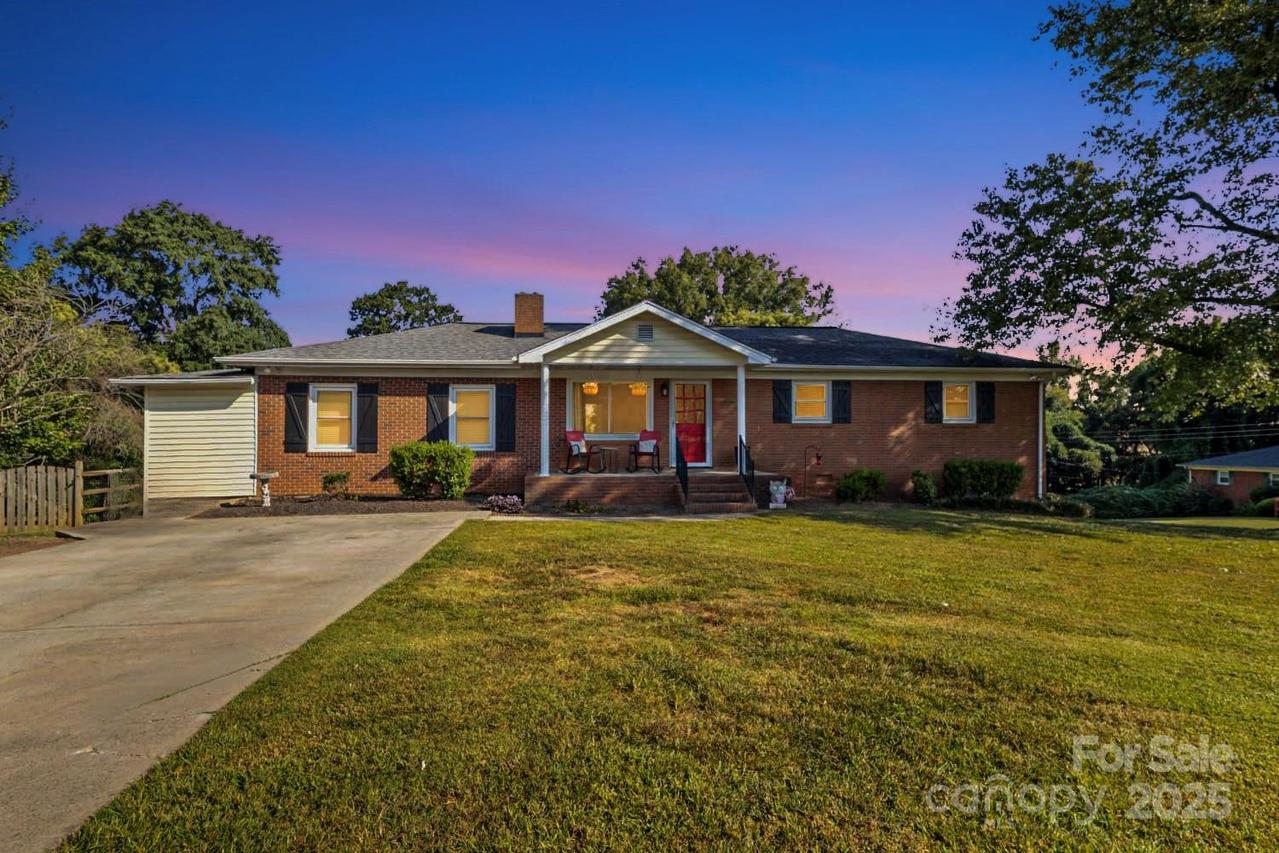 114 Warren Dr., Belmont, NC 28012