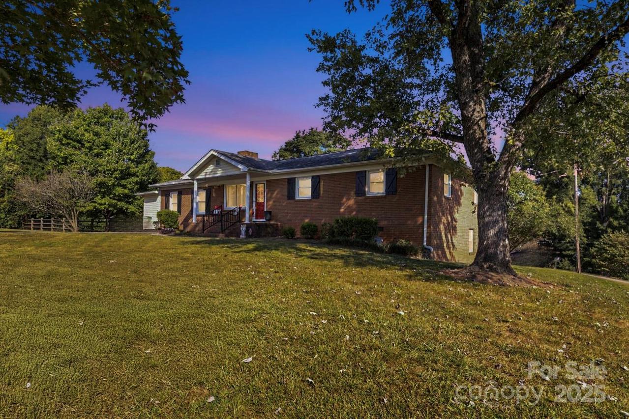 114 Warren Dr., Belmont, NC 28012