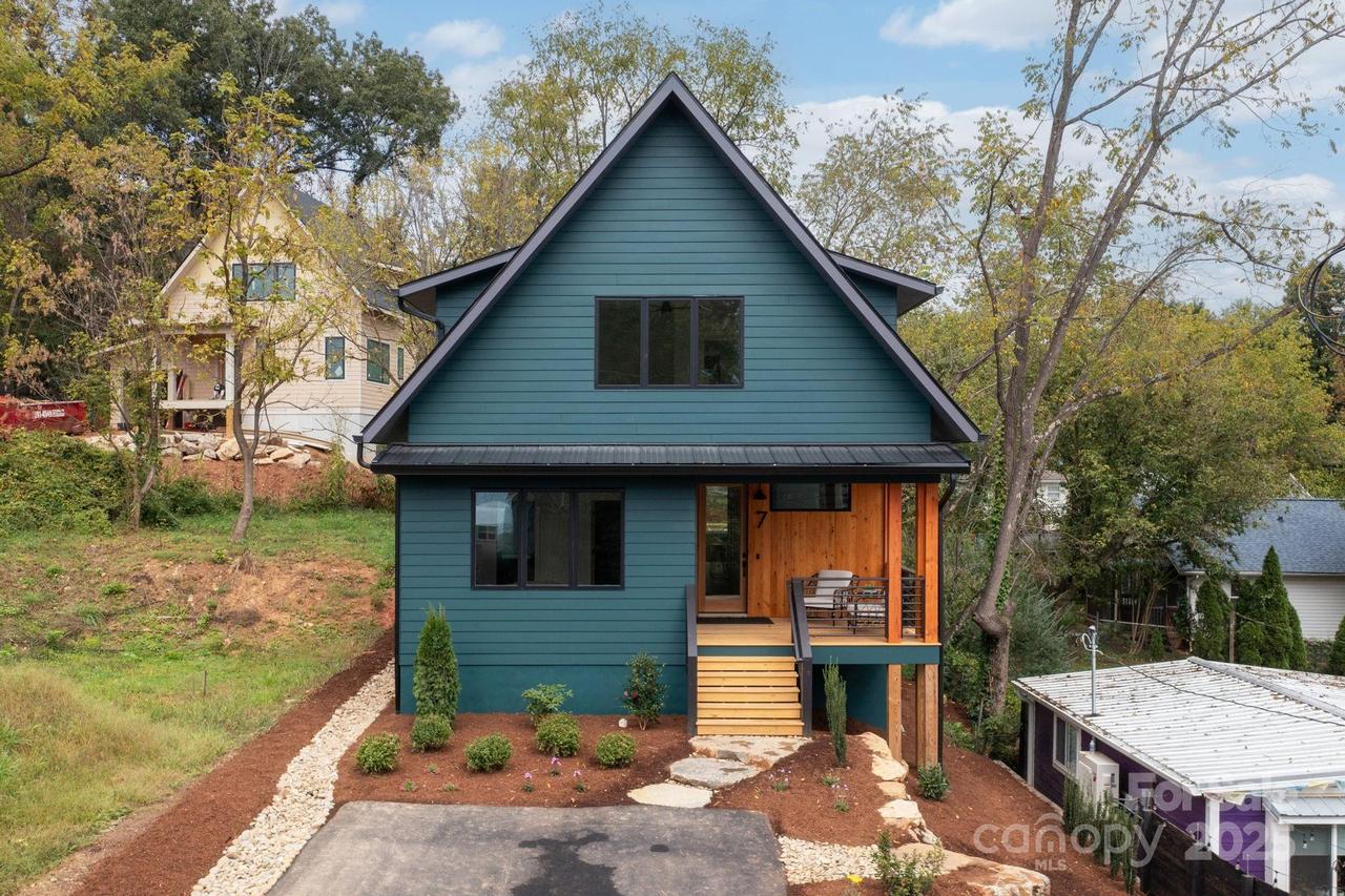 7 Montana Ave., Asheville, NC 28806