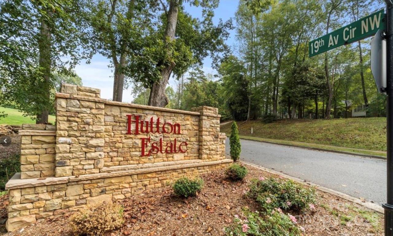 441 19th Avenue Cir. #42, Hickory, NC 28601