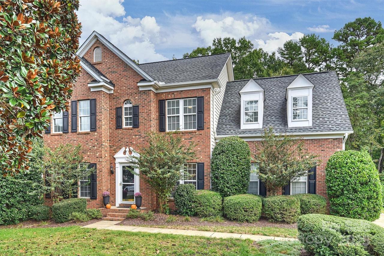 11612 Knightsdale Dr., Charlotte, NC 28277