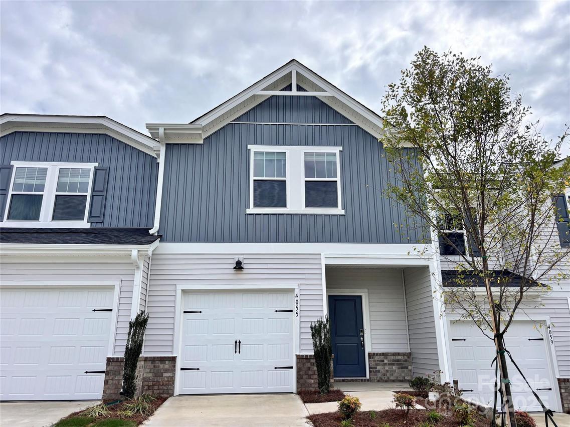 4055 Summit Woods Dr., Charlotte, NC 28216
