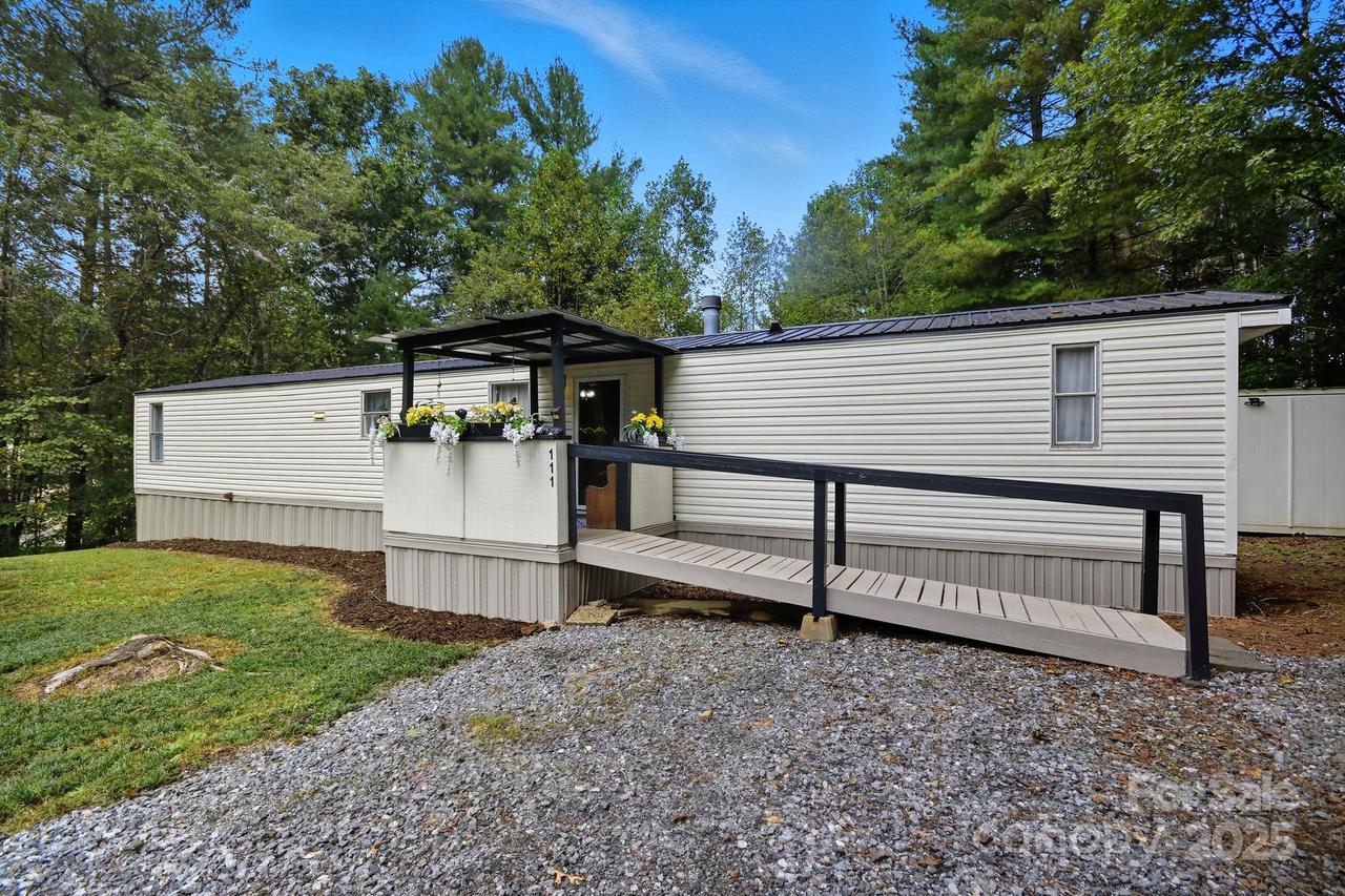 111 Brookwood Ln., Taylorsville, NC 28681