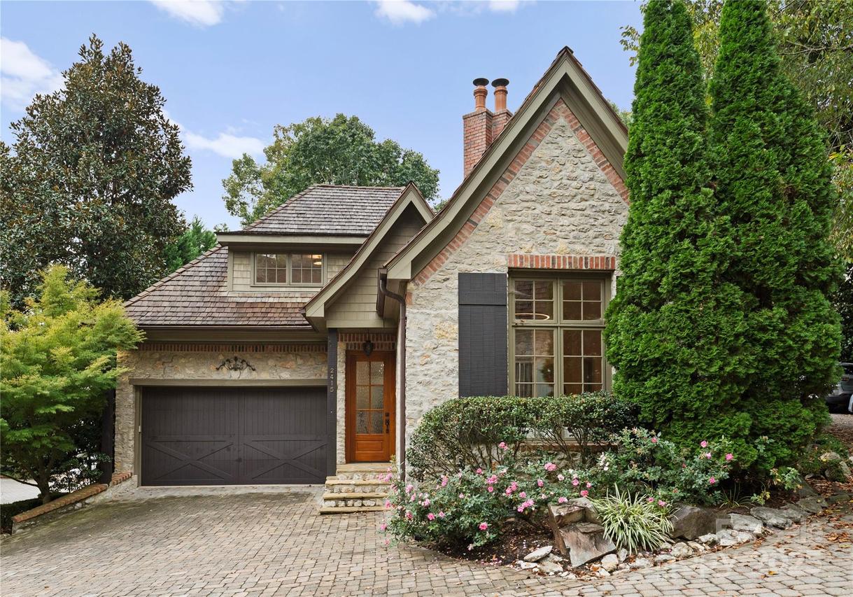 2415 La Maison Dr., Charlotte, NC 28226