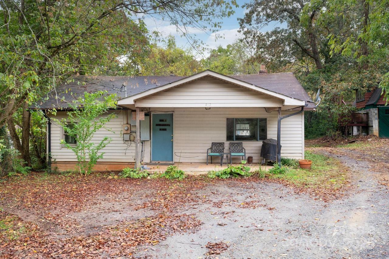 132 Little Knob Rd., Asheville, NC 28803