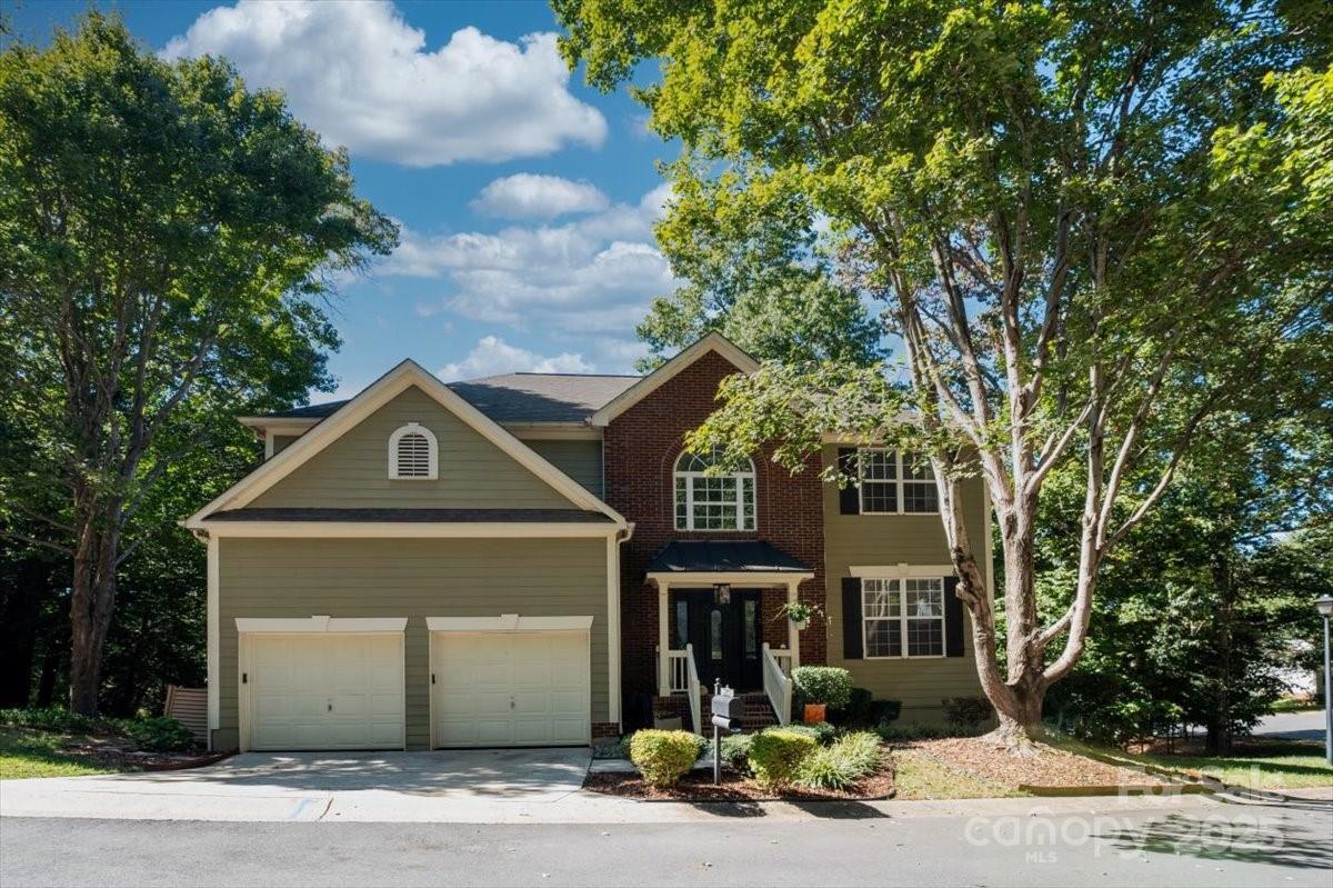 13709 Cathedral Way, Charlotte, NC 28278