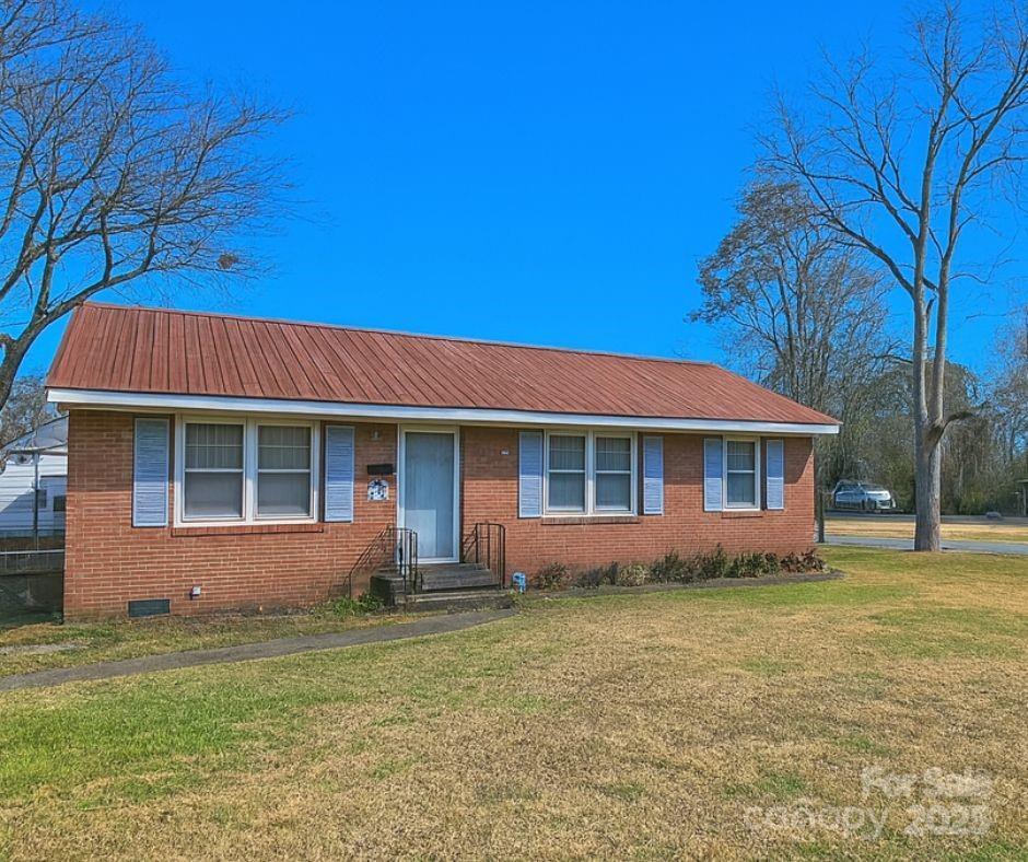 100 Carolina Cir., Lincolnton, NC 28092