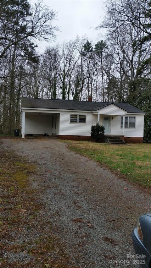 319 N Milford Dr., Salisbury, NC 28144