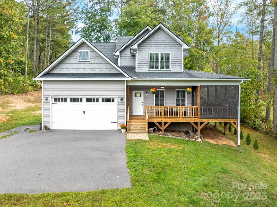 139 Clay St., Fairview, NC 28730