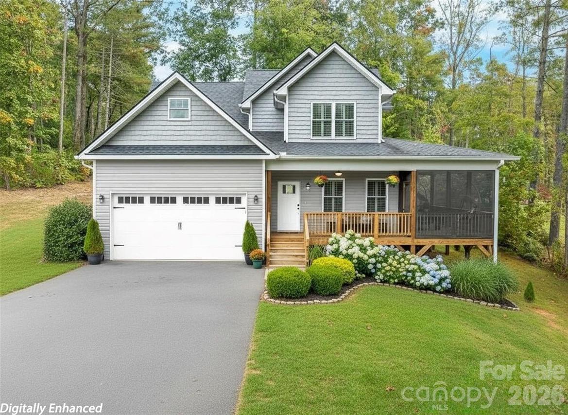 139 Clay St., Fairview, NC 28730