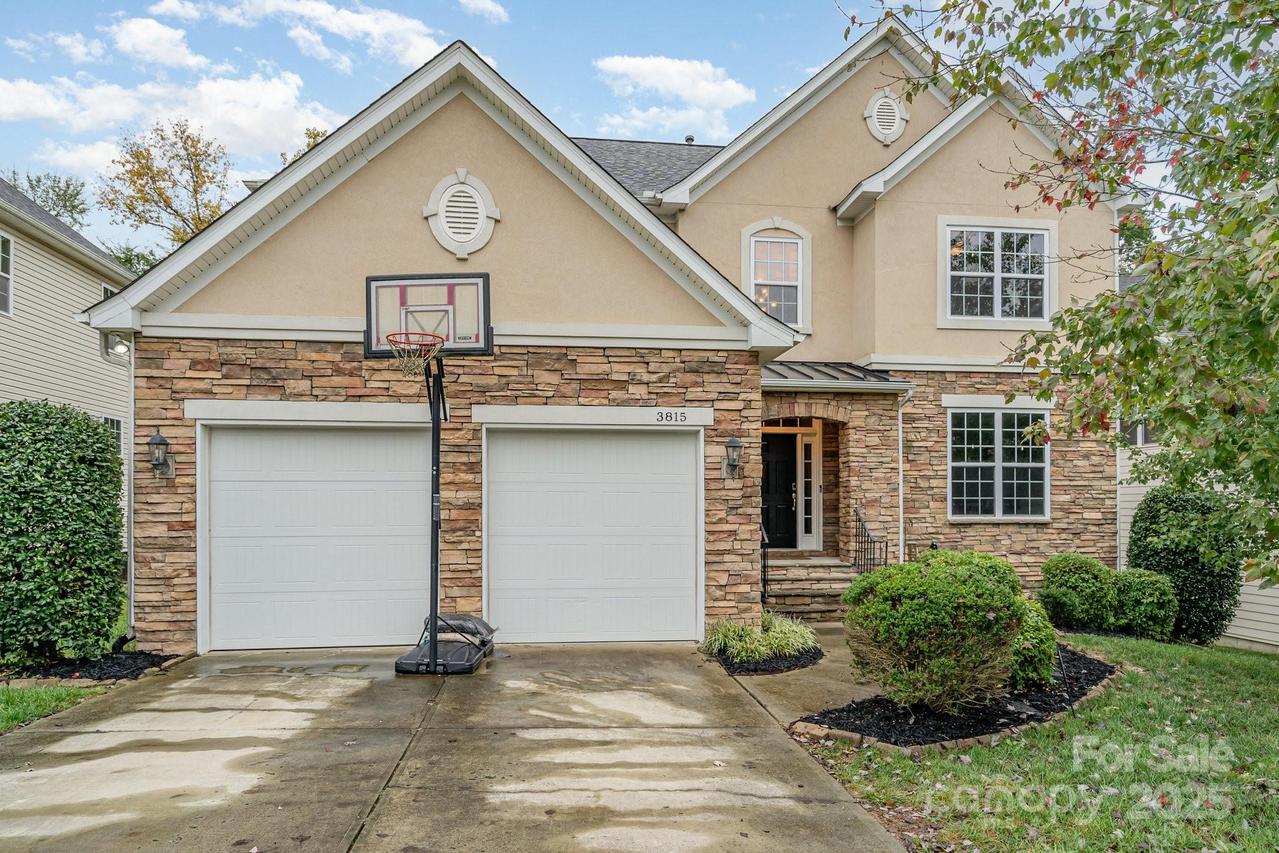 3815 Blazeprince Dr., Charlotte, NC 28215